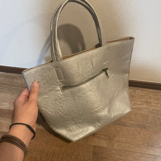 シルバー　バックの画像