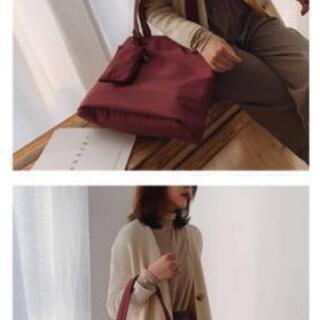 ショルダーハンドバッグの画像