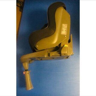 新品（8万円相当）のチャイルドシートの画像