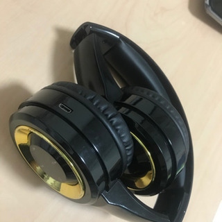 売約済　Bluetooth 折りたたみ式　ヘッドホンの画像