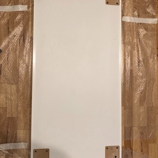 引越しに伴い、利用していないテーブルを差し上げます。