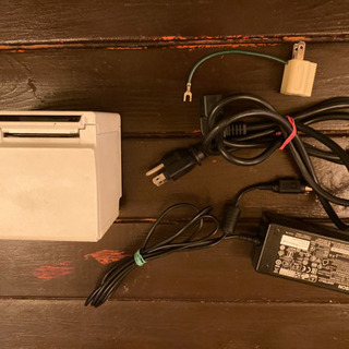 【値下げ&送料込】EPSON レシートプリンター(サーマルプリンター) tm-m10 TM10UB611 Bluetooth対応の画像