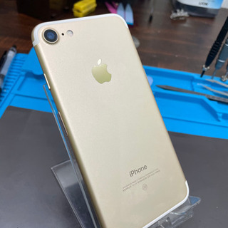 「未使用近い」Iphone7 Gold 128GB SIMフリーバッテリー99% ムスビー｜iPhone7 ゴールド 128GB SIMフリー バッテリー100％ 送料