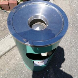 ゴミ箱　野外　①の画像