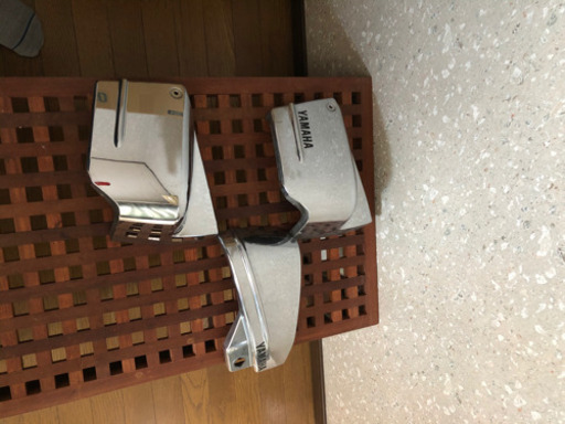 美品　ヤマハ ドラッグスター400 純正 サイドカバー R/L 割れ無し