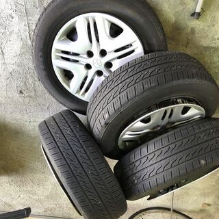 TOYO TEO 195/65R15　91H　夏タイヤ/5つ穴　トヨタ純正ホイルキャップ付き3シーズン使用