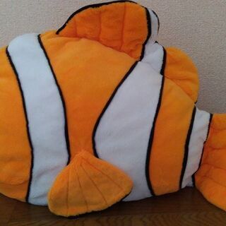 ■中古美品「ファインディングニモ　ぬいぐるみ大」の画像