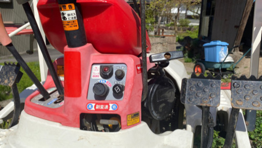 ヤンマー田植え機　4条植え　pe-1