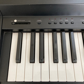 電子ピアノ　ヤマハ　クラビノーバ  CLP-300の画像