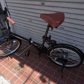 折りたたみ自転車　20インチ　6段切り替え　自転車の画像