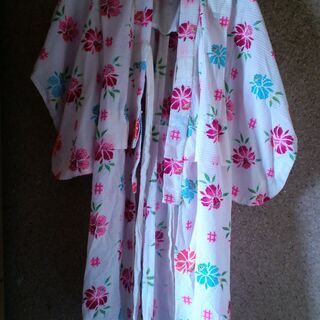 ちりめん素材（花柄）の画像