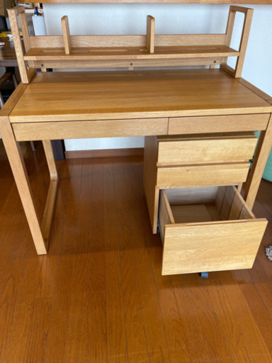 勉強机　中古　アクタスで購入