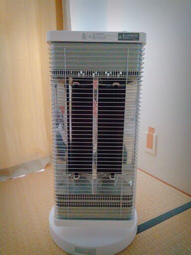 2020年製　最大1200ｗセラムヒート　5000円