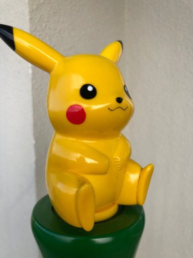取引進行中　ピカチュウ　ポールハンガー