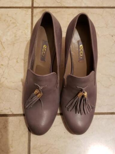 eccoのパンプス譲ります