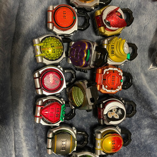 仮面ライダーガイム　ロックシードセット