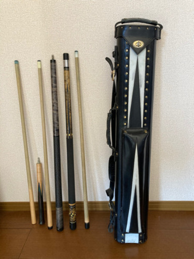 アダムキューセット