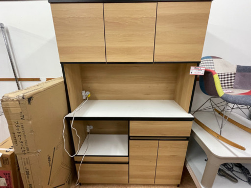 ⭐️めちゃオシャな食器棚！⭐️木目調 おしゃれ 木の匂いします！ 難あり