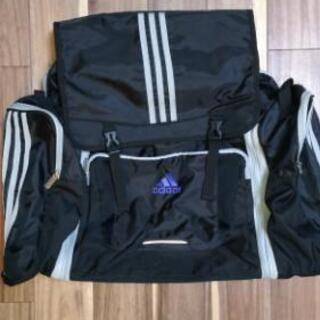  リュック(adidas)   登山、修学旅行などに