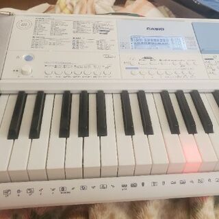 CASIOLK-515光る鍵盤キーボードの画像