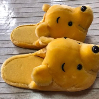 
プーさんのスリッパの画像