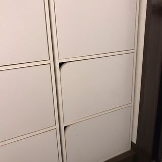 ニトリ　カラーボックス３段扉付き