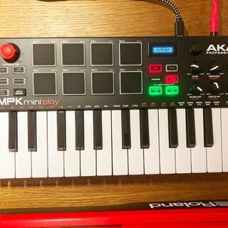 AKAI MPK Mini Playスピーカー内蔵電池USB