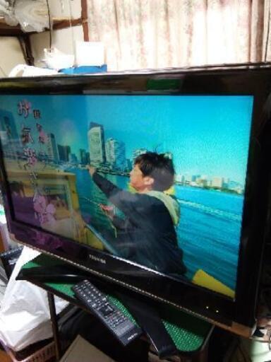 テレビ　TOSHIBA　32インチ