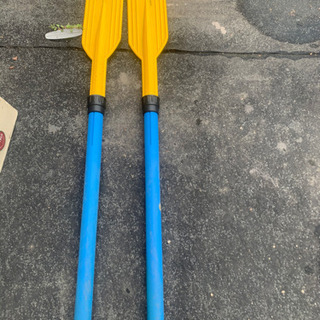 ゴムボートのオールの画像