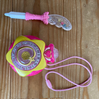 トゥインクルプリキュア　スターカラーペンダント