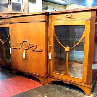札幌近郊 送料無料 ウ゛ィンテージ サイドボード 飾り棚 収納家具 英国