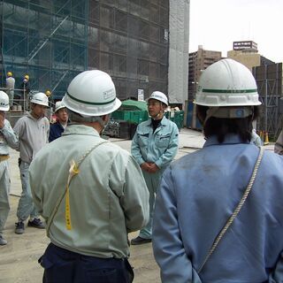 【日払い・副業ok！】建築作業員大募集！！【友達同士・未経験者o...