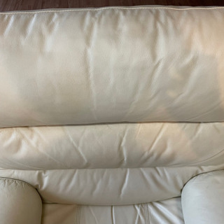 ニトリ　電動本革リクライニングソファ　調整中の画像