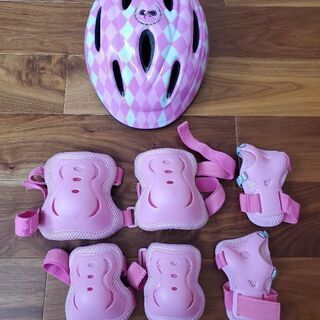 幼児用 自転車用ヘルメットとプロテクター 7点セット