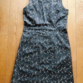 綿麻刺繍ワンピース　Mサイズ