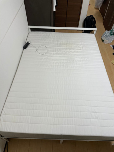イケア　ベッド・マットレス140＊200cm