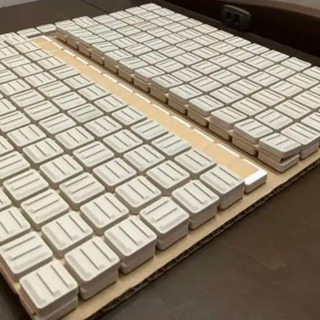 20mm角施釉モザイクタイル　ホワイトブライト