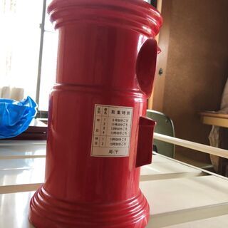 滋賀県・東近江市　引き取り限定　新品・難有(箱・下蓋無し)☆昭和レトロ　郵便ポスト丸型 貯金箱 の画像