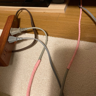 SHARP AQUOS 32型テレビ　型番LC-32E8の画像