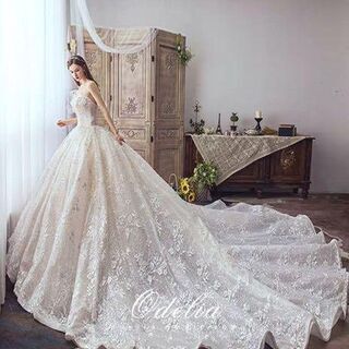 ウェディングドレス 　結婚式　花嫁の画像