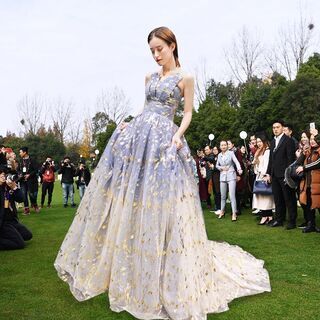 ウェディングドレス 　結婚式 花嫁 二次会の画像