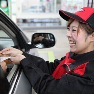【ガソリンスタンドスタッフ募集】未経験者歓迎♪ブランクある方も活...
