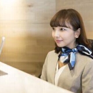 時給1400円☆日・月休み＜トヨタ系ショールーム受付＞na_46...