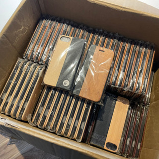iPhone7/8/SE2020用二つ折りウッドケース 80個以上
