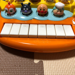アンパンマンピアノおもちゃ