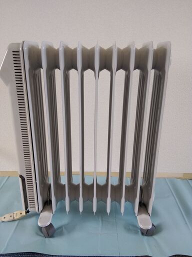 PHILIPS フィリップス オイルヒーター HD3474 暖房器具 キャスター付き