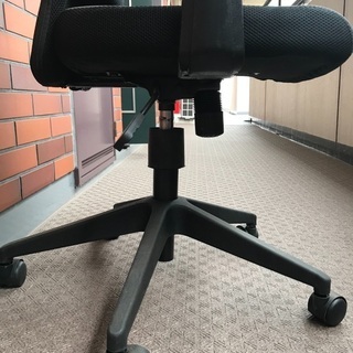 事務用回転イス〜　の画像