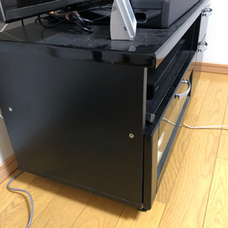 テレビ台 無料で譲りますの画像