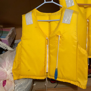 救命胴衣　３つの画像