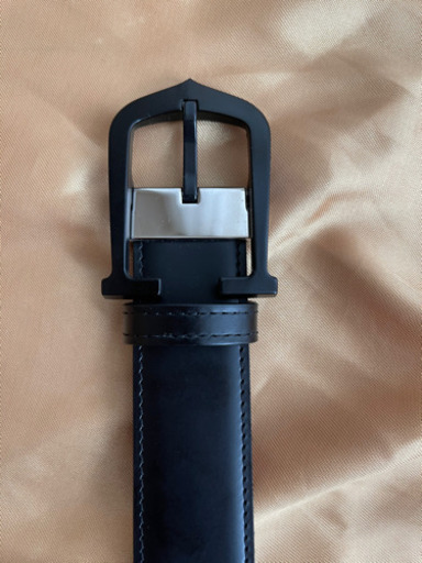 カルティエ　ベルト　Cartier  Elongated C belt